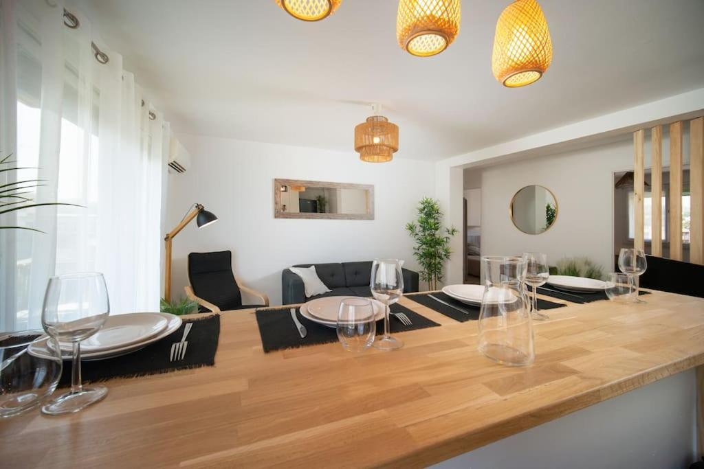 Fully Equipped Apartment With Parking 6 Beds 马赛 外观 照片